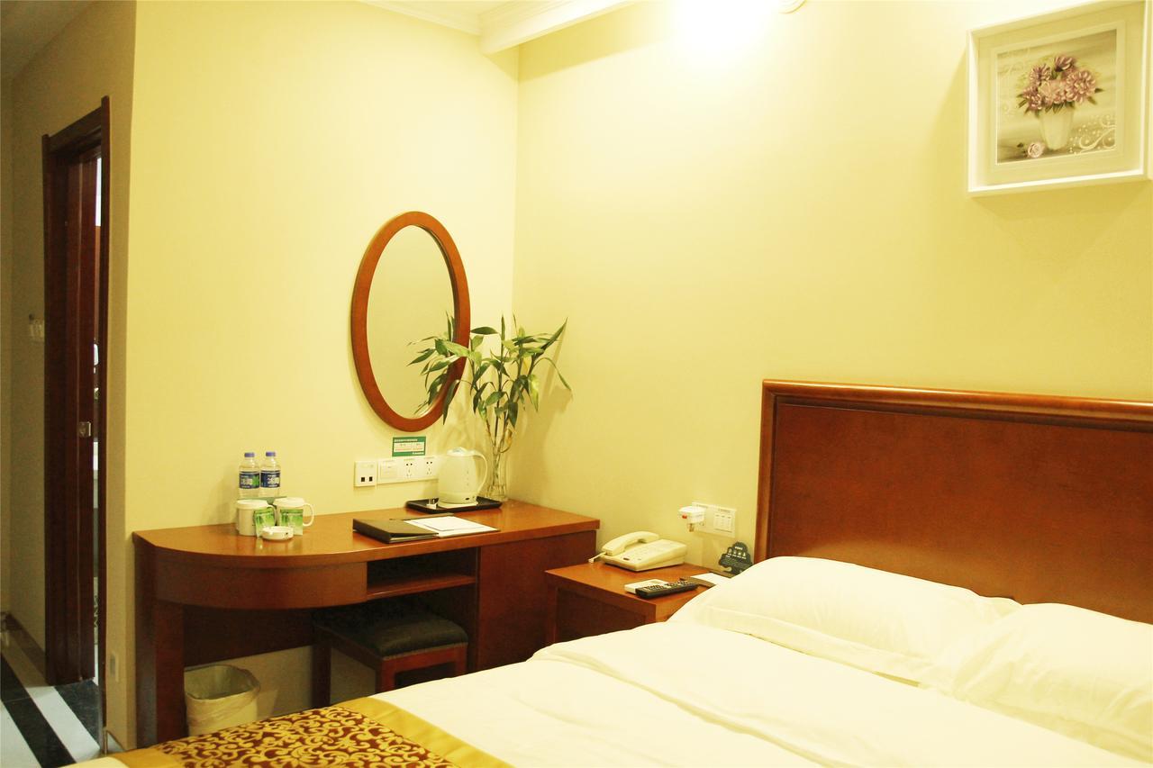 Greentree Inn Jiangsu Suzhou Kunshan High Speed Rail Station Hengshan Road Express Hotel Exterior foto