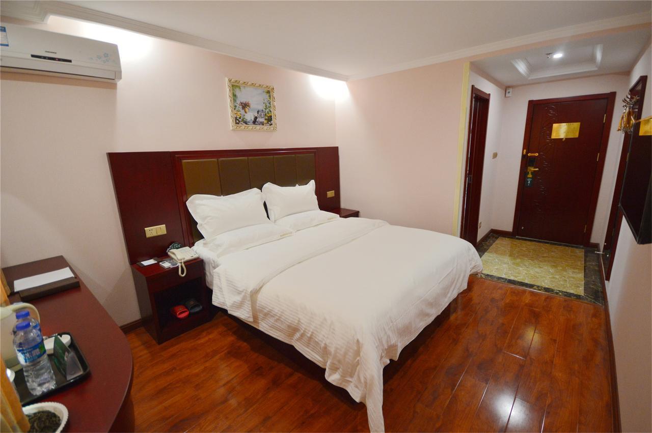 Greentree Inn Jiangsu Suzhou Kunshan High Speed Rail Station Hengshan Road Express Hotel Exterior foto